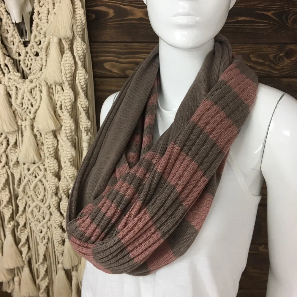 C.C. Exclusives | Striped Ribbed Wrap Scarf‎